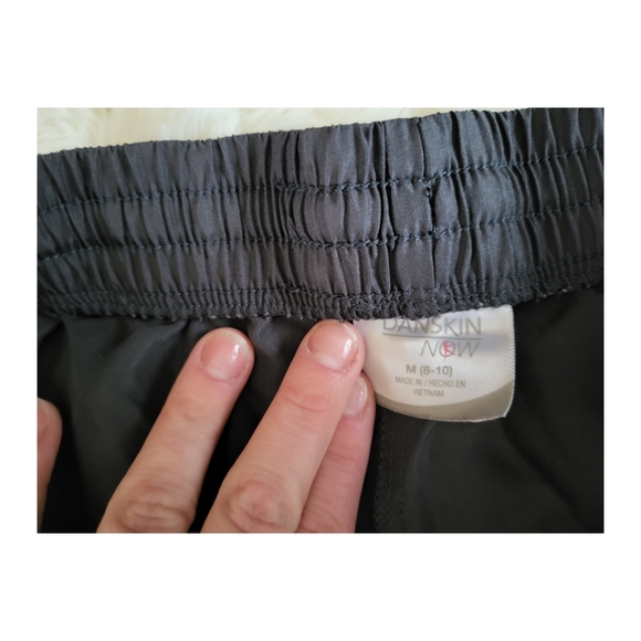 Athletic shorts - Picture 2 of 4